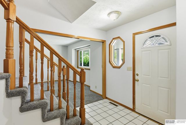 1209 Cork Drive, Papillion, NE 68046