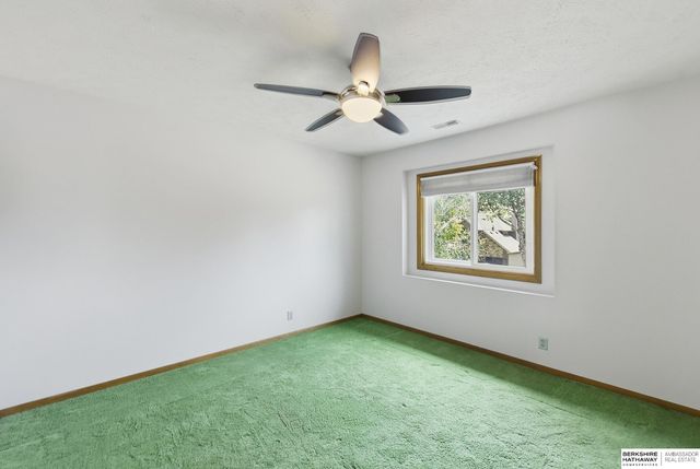 1209 Cork Drive, Papillion, NE 68046