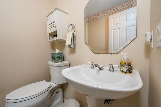 29 Pine Grove Village UNIT H, Yarmouth Port, MA 02675