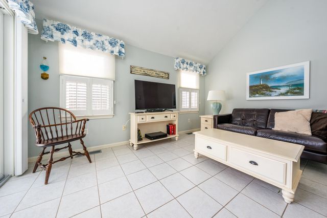 29 Pine Grove Village UNIT H, Yarmouth Port, MA 02675