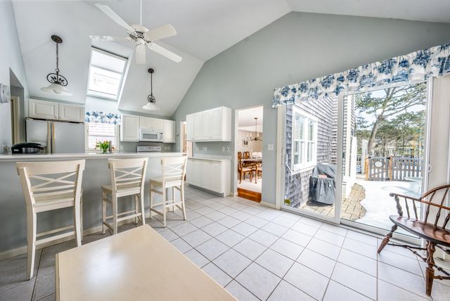 29 Pine Grove Village UNIT H, Yarmouth Port, MA 02675