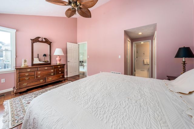 29 Pine Grove Village UNIT H, Yarmouth Port, MA 02675