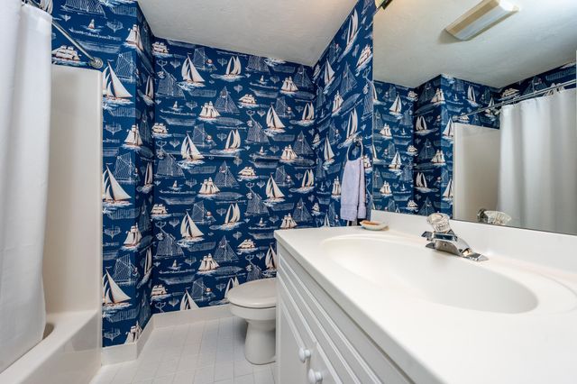 29 Pine Grove Village UNIT H, Yarmouth Port, MA 02675