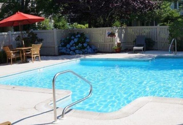 29 Pine Grove Village UNIT H, Yarmouth Port, MA 02675