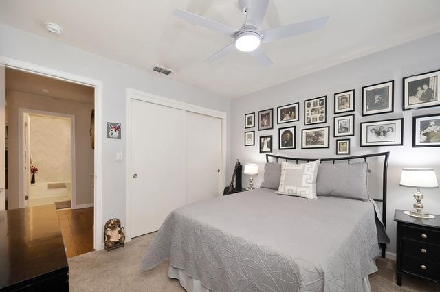 9455 Laguna Lake Way, Elk Grove, CA 95758