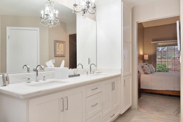 9455 Laguna Lake Way, Elk Grove, CA 95758