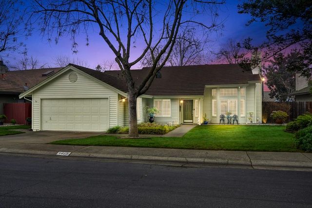 9455 Laguna Lake Way, Elk Grove, CA 95758