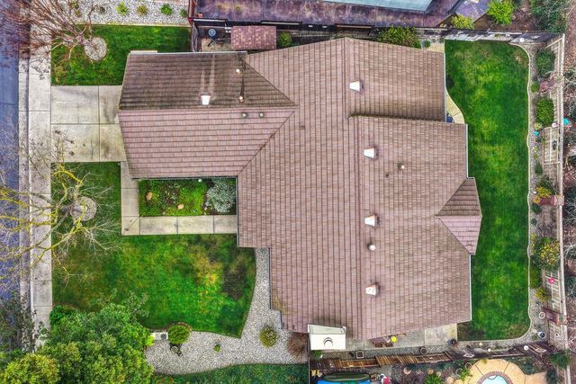 9455 Laguna Lake Way, Elk Grove, CA 95758