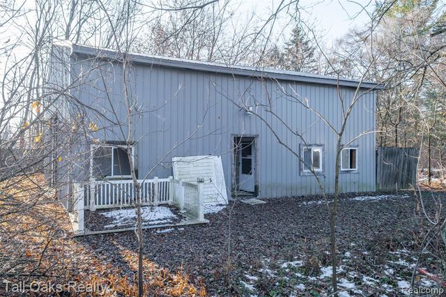 6054 E Pierson Road, Flint, MI 48506