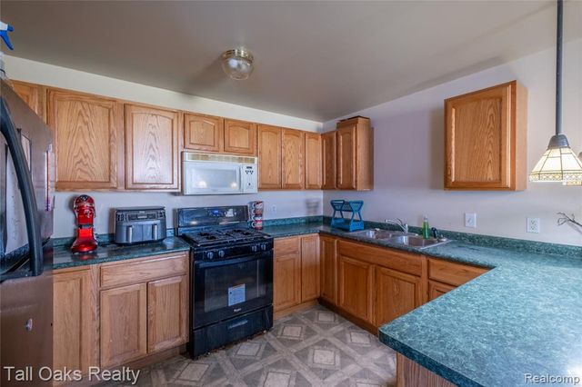 6054 E Pierson Road, Flint, MI 48506