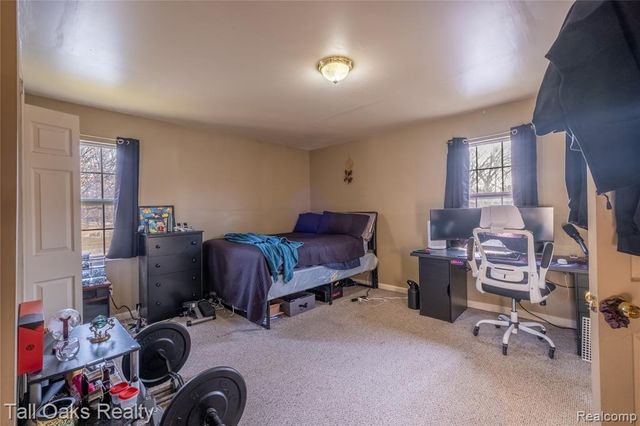 6054 E Pierson Road, Flint, MI 48506