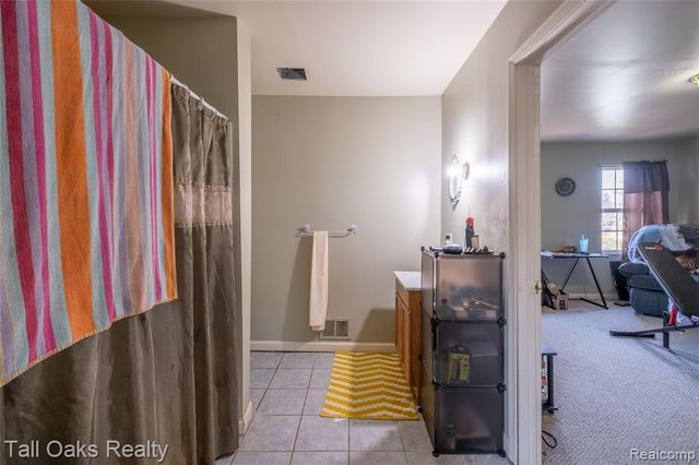 6054 E Pierson Road, Flint, MI 48506