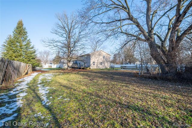 6054 E Pierson Road, Flint, MI 48506