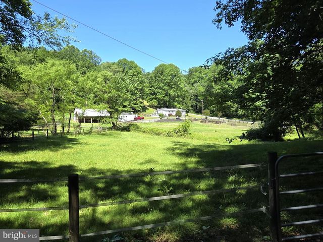 2157 N COOPER RD, Whiteford, MD 21160