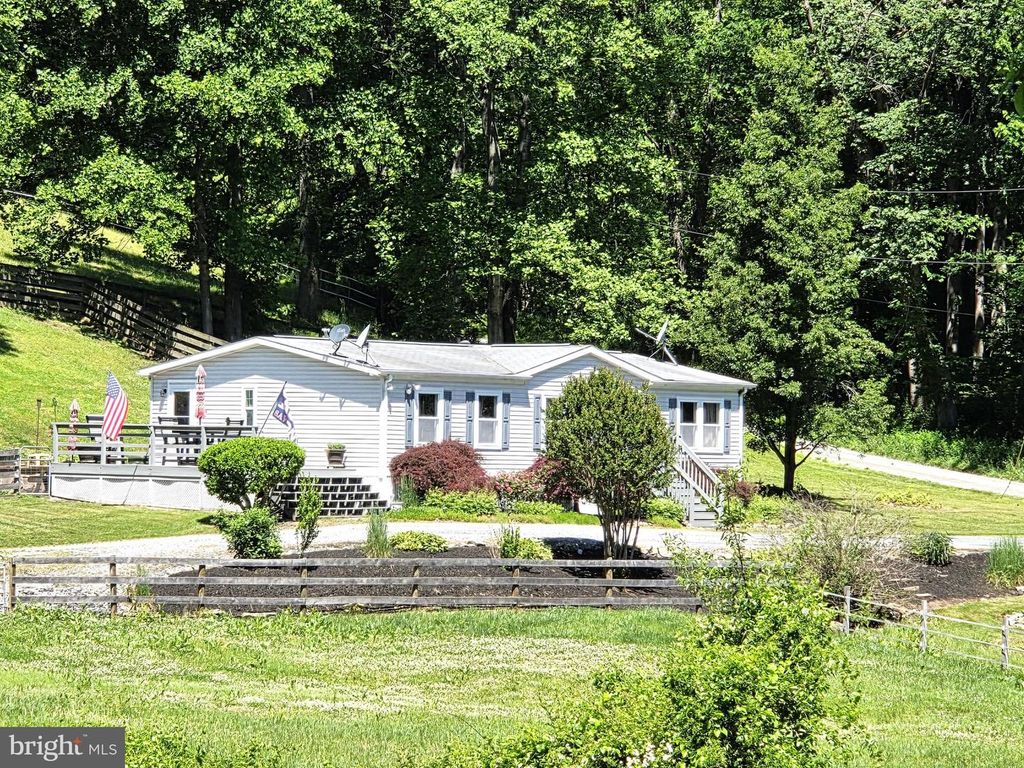2157 N COOPER RD, Whiteford, MD 21160