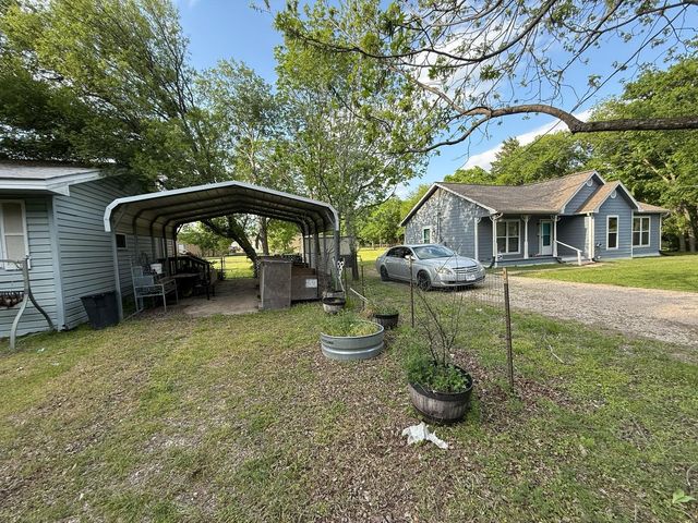 1706 Shawnee Road, Waxahachie, TX 75165