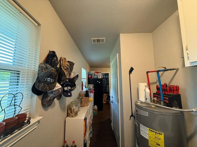 1706 Shawnee Road, Waxahachie, TX 75165