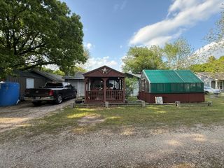 1706 Shawnee Road, Waxahachie, TX 75165