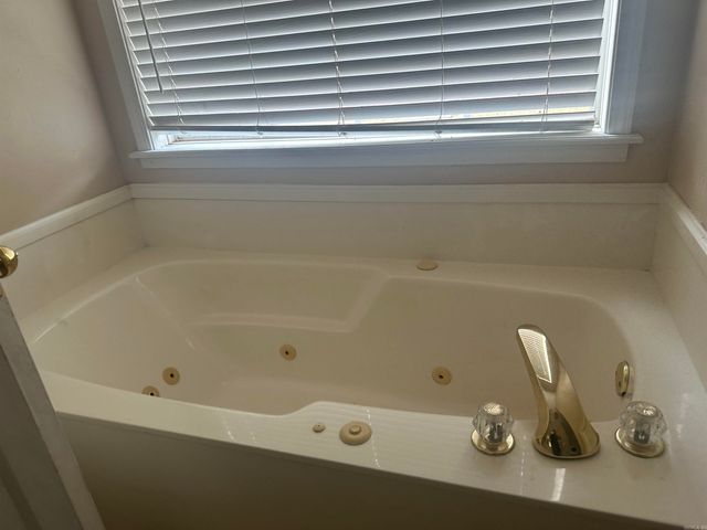 117 Grizzly Bear Dr., White Hall, AR 71602