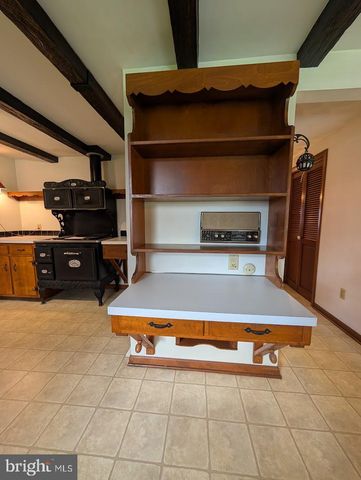 7845 CHAMBERS HILL RD, Harrisburg, PA 17111