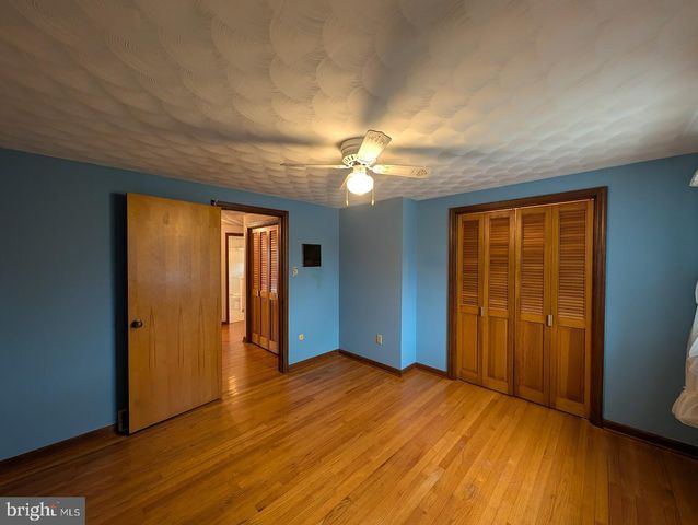 7845 CHAMBERS HILL RD, Harrisburg, PA 17111