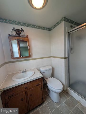 7845 CHAMBERS HILL RD, Harrisburg, PA 17111