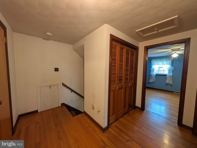 7845 CHAMBERS HILL RD, Harrisburg, PA 17111