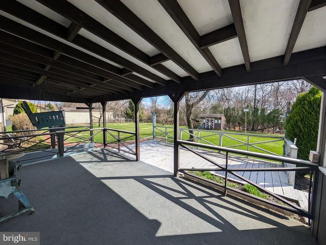 7845 CHAMBERS HILL RD, Harrisburg, PA 17111