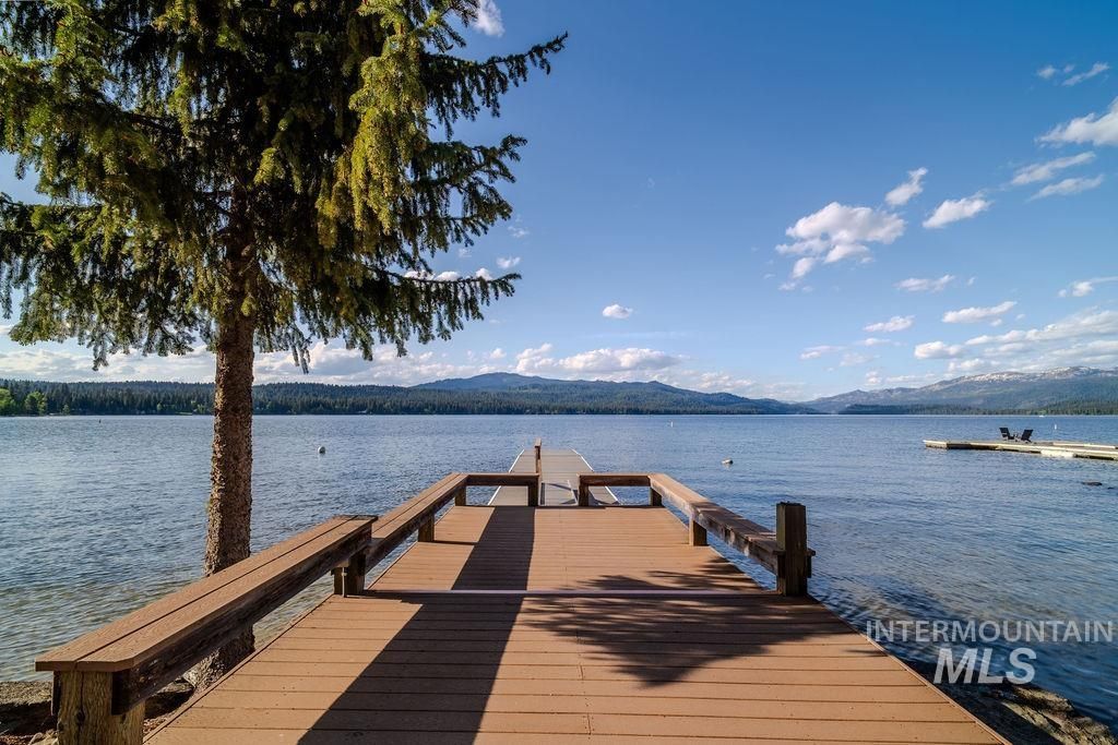 309 W Lake St, McCall, ID 83638 photo 2