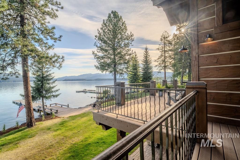 309 W Lake St, McCall, ID 83638 photo 3