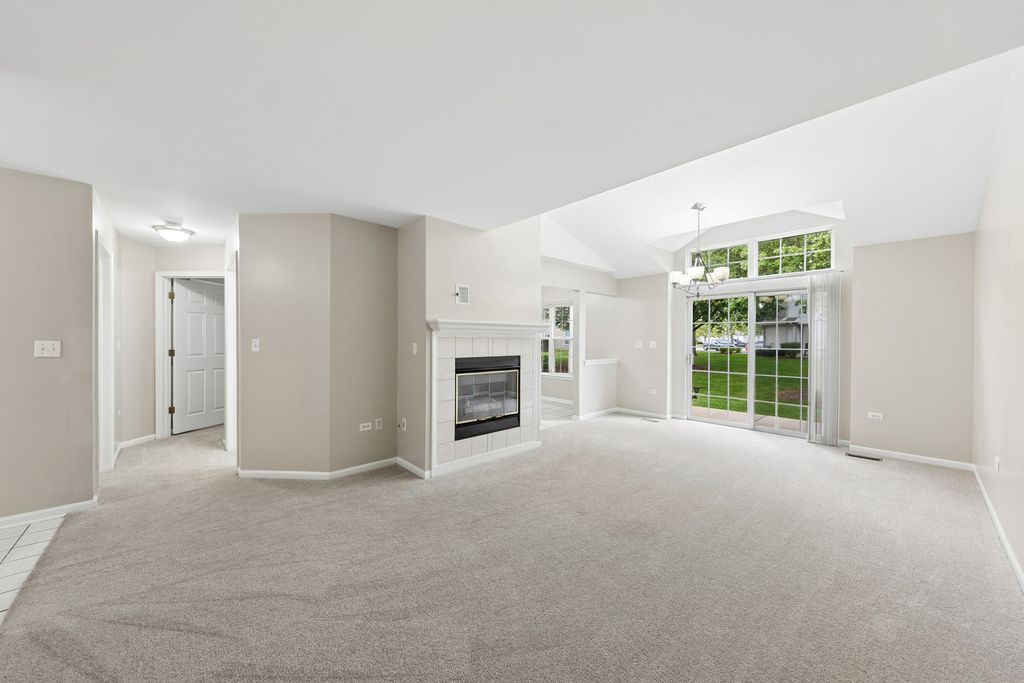 1922 Heron Avenue B, Schaumburg, IL 60193 — photo 3