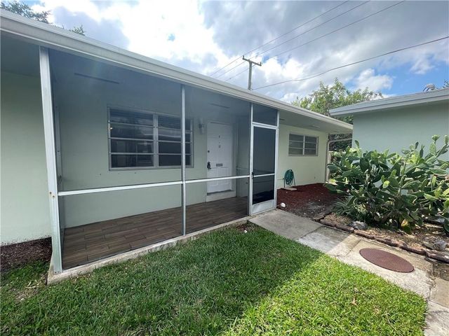 2451 Lincoln Street 6, Hollywood, FL 33020