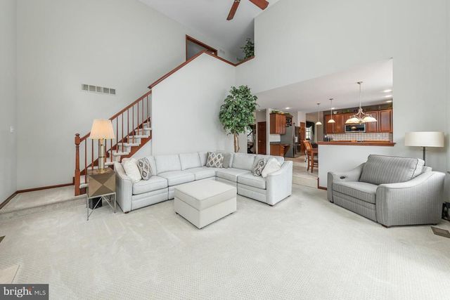 11 TURTLE CREEK DR, Mullica Hill, NJ 08062