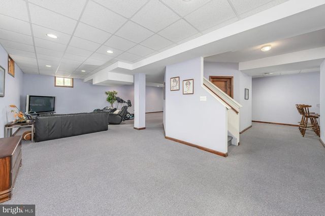 11 TURTLE CREEK DR, Mullica Hill, NJ 08062