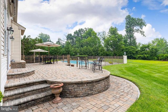 11 TURTLE CREEK DR, Mullica Hill, NJ 08062