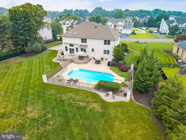 11 TURTLE CREEK DR, Mullica Hill, NJ 08062