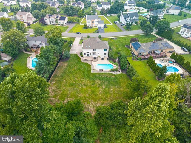 11 TURTLE CREEK DR, Mullica Hill, NJ 08062