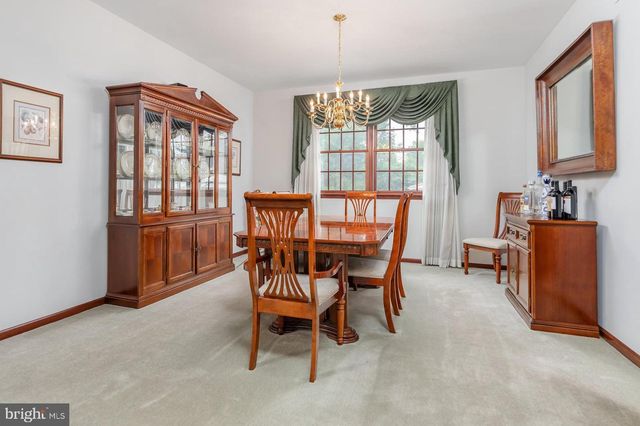 11 TURTLE CREEK DR, Mullica Hill, NJ 08062
