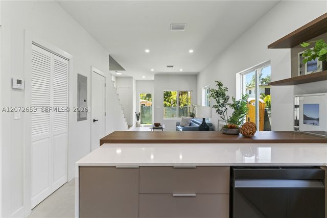 6141 NW 1st Ave, Miami, FL 33127