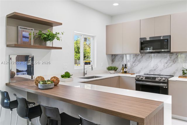 6141 NW 1st Ave, Miami, FL 33127