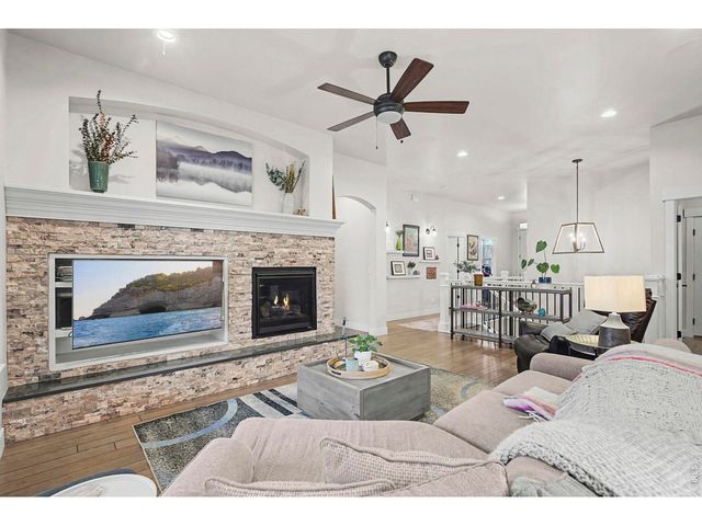 1539 Sandy Ln, Windsor, CO 80550