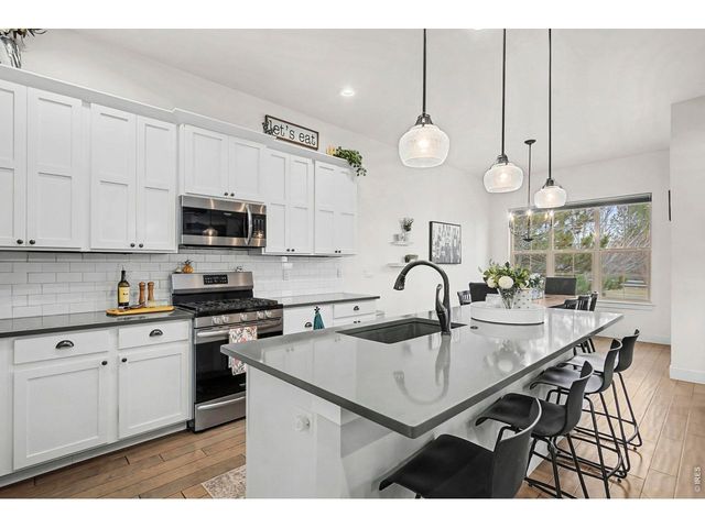 1539 Sandy Ln, Windsor, CO 80550