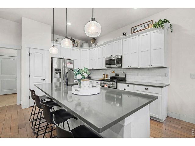 1539 Sandy Ln, Windsor, CO 80550