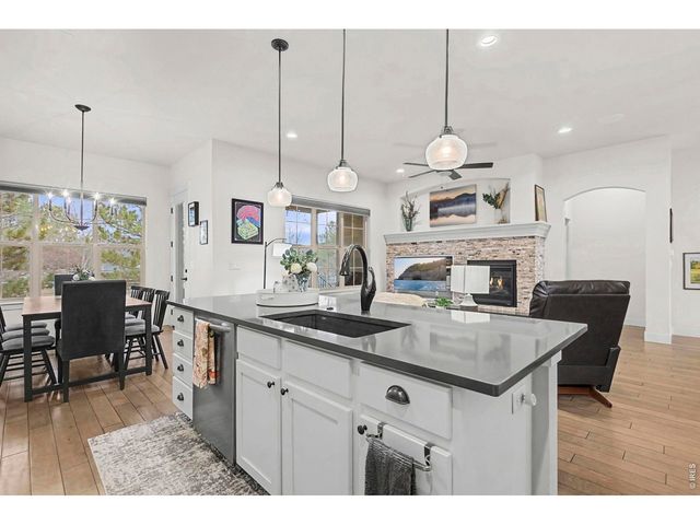 1539 Sandy Ln, Windsor, CO 80550