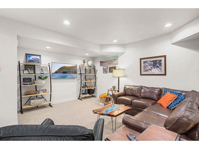 1539 Sandy Ln, Windsor, CO 80550