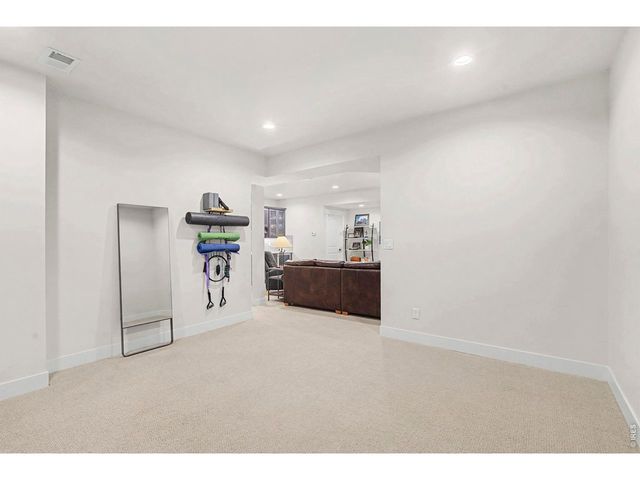 1539 Sandy Ln, Windsor, CO 80550