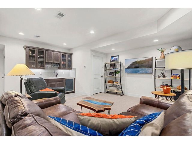 1539 Sandy Ln, Windsor, CO 80550