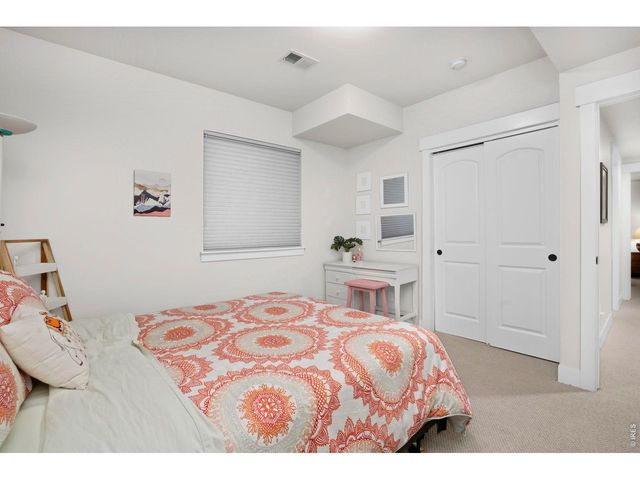 1539 Sandy Ln, Windsor, CO 80550