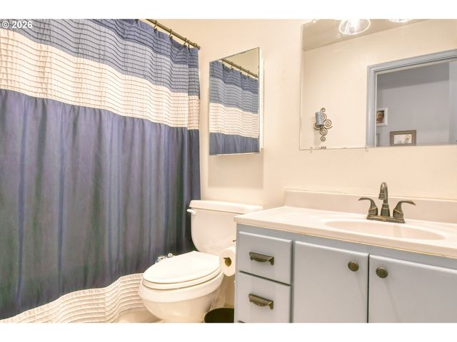 1626 Sw 3RD St, Pendleton, OR 97801
