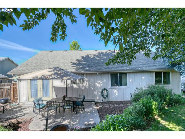 1626 Sw 3RD St, Pendleton, OR 97801